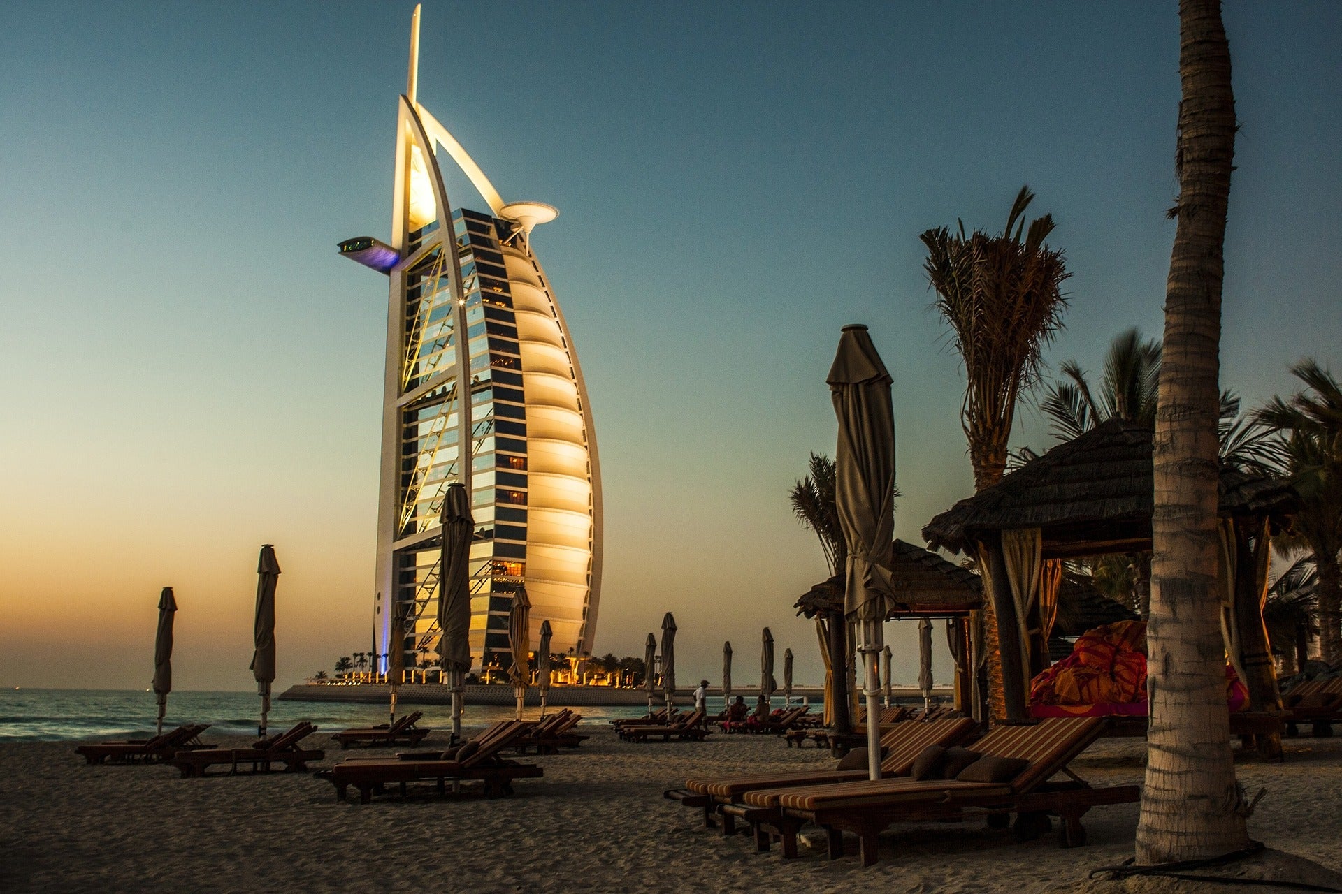 burj-al-arab-690768_1920-jpg