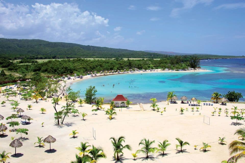 bahia-principe-luxury-runaway-bay-2-2