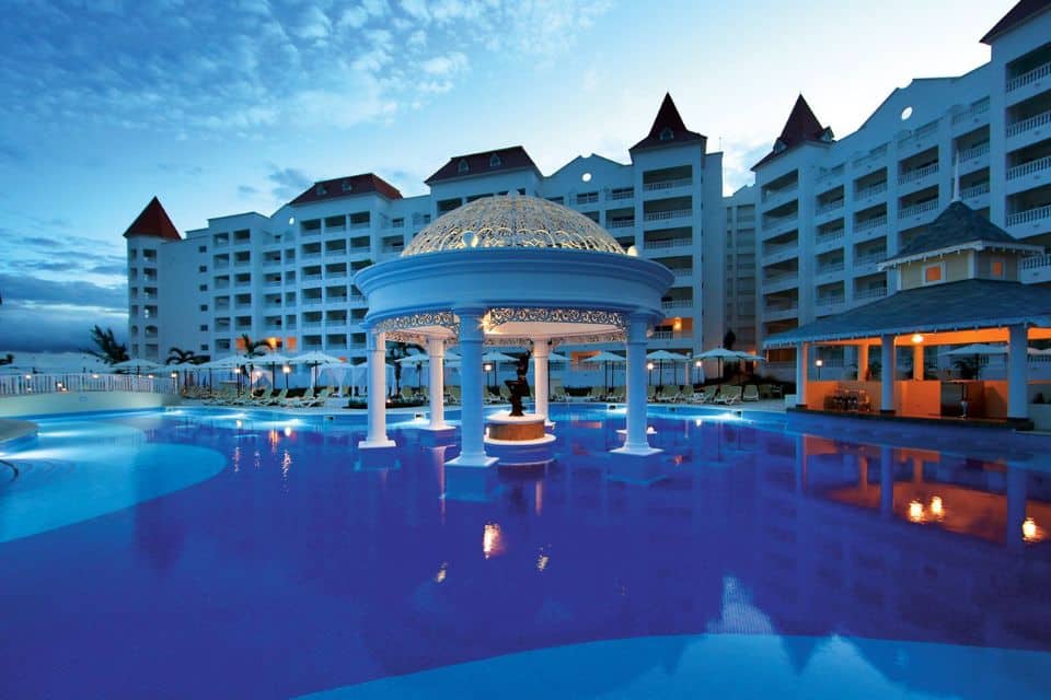 bahia-principe-luxury-runaway-bay-5-2