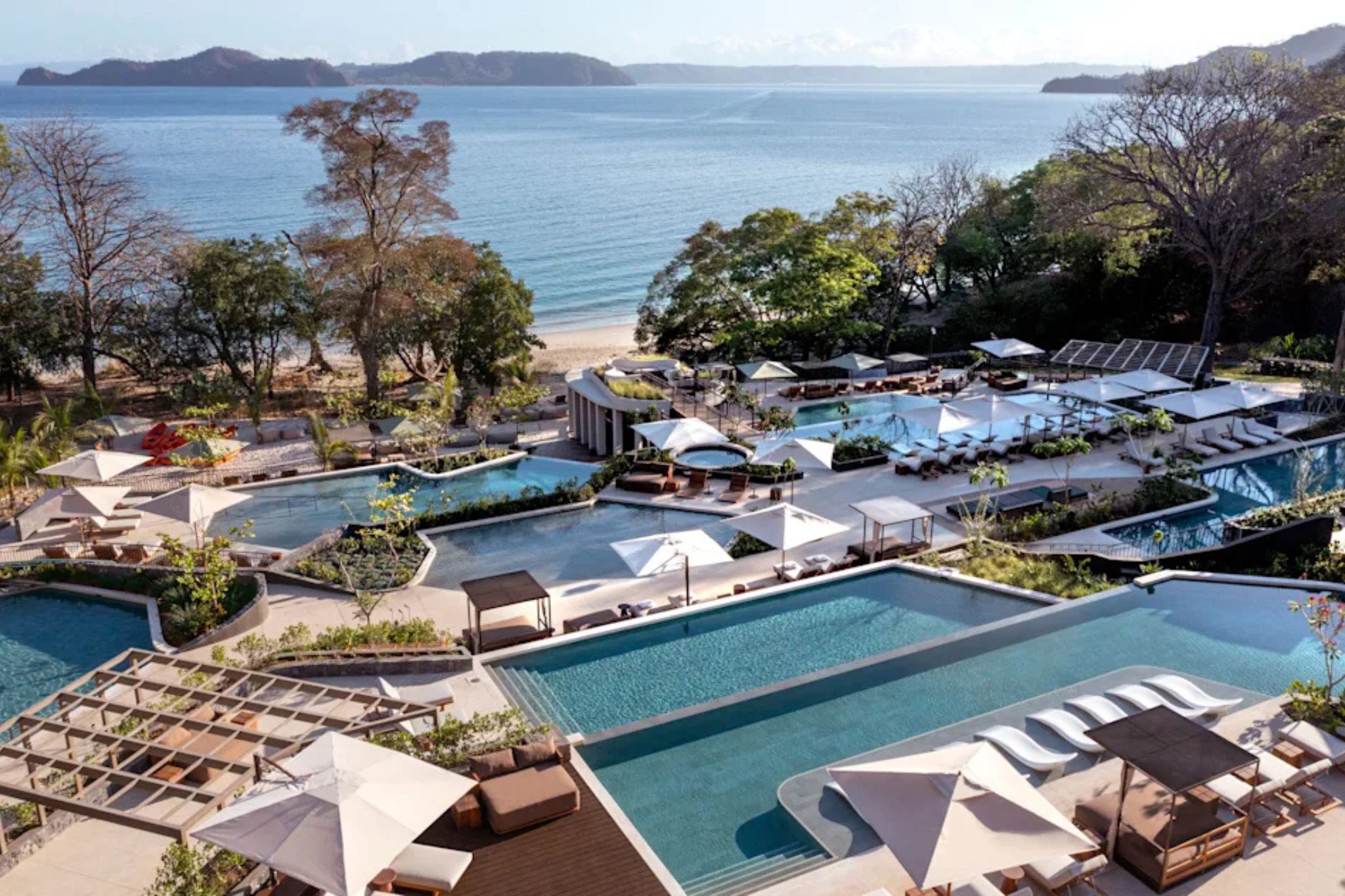 waldorf-astoria-costa-rica-punta-cacique-piscines
