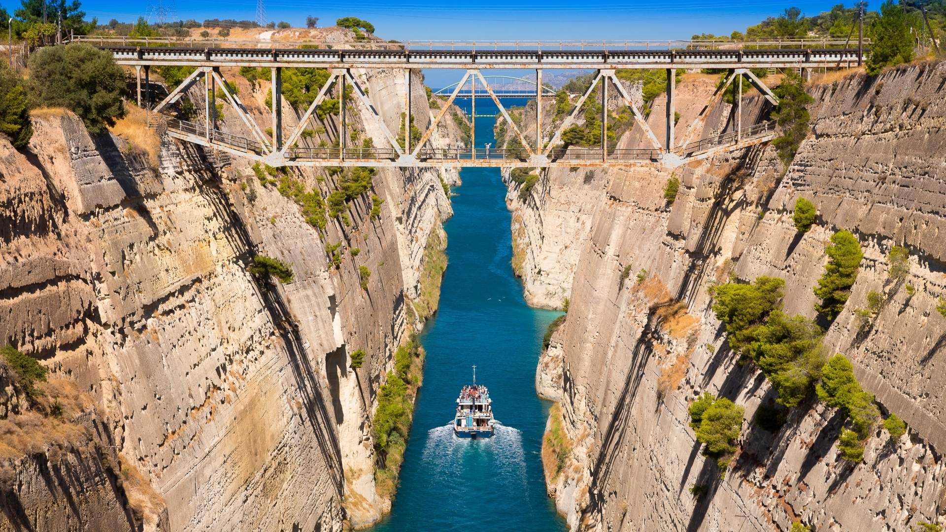 tresors-de-la-grece-canal-de-corinthe