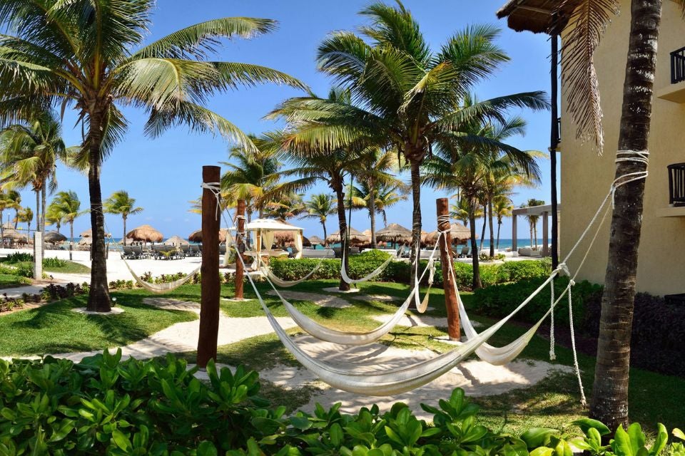 catalonia-yucatan-beach-9