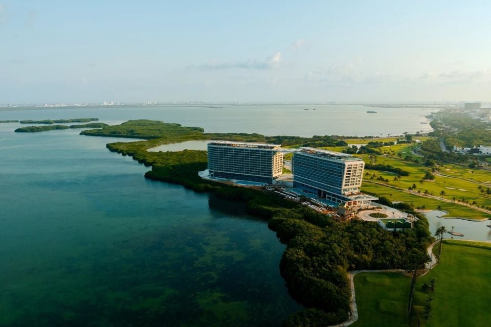 hyatt-vivid-grand-island-3