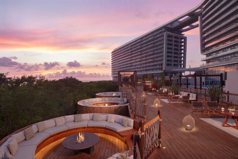 hyatt-vivid-grand-island-6