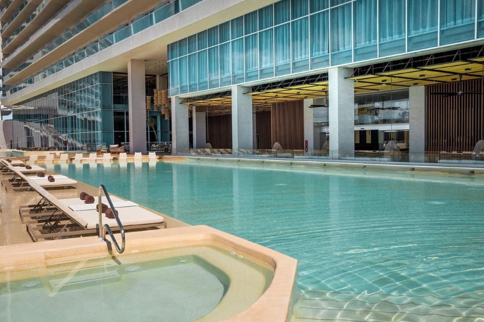 hyatt-vivid-grand-island-7