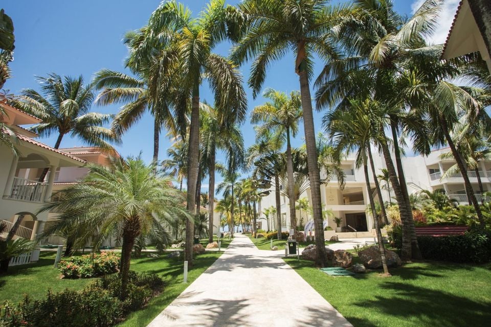 viva-tangerine-by-wyndham-5