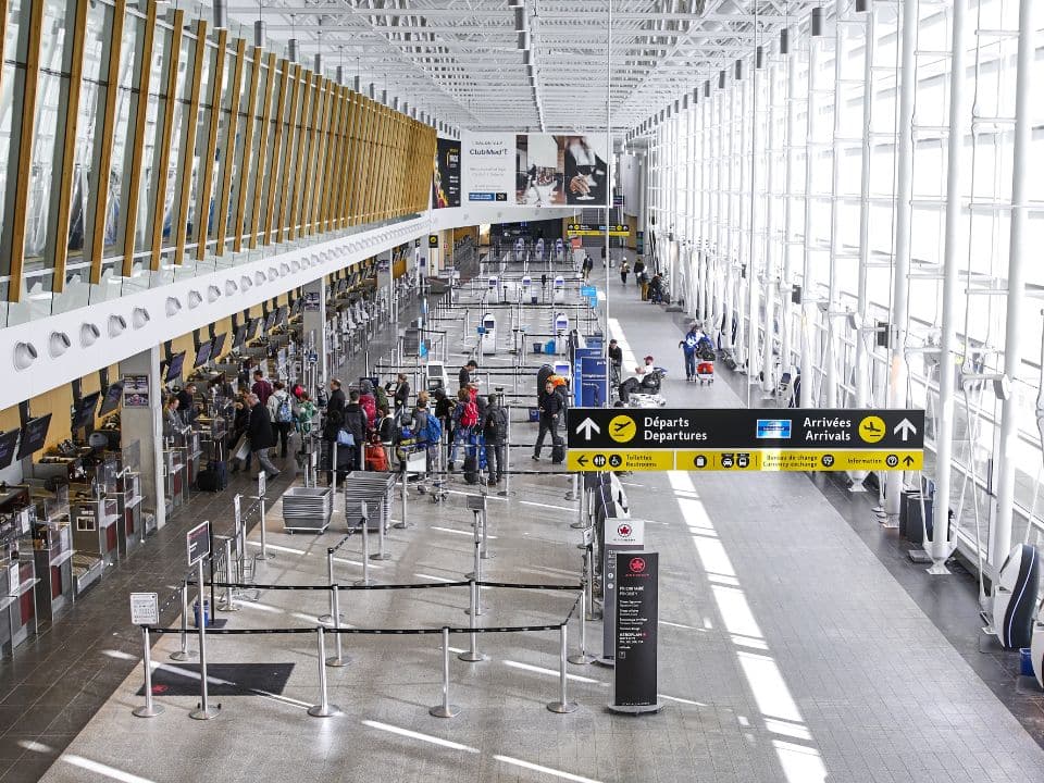 5-raisons-de-choisir-laeroport-international-jean-lesage-de-quebec-4