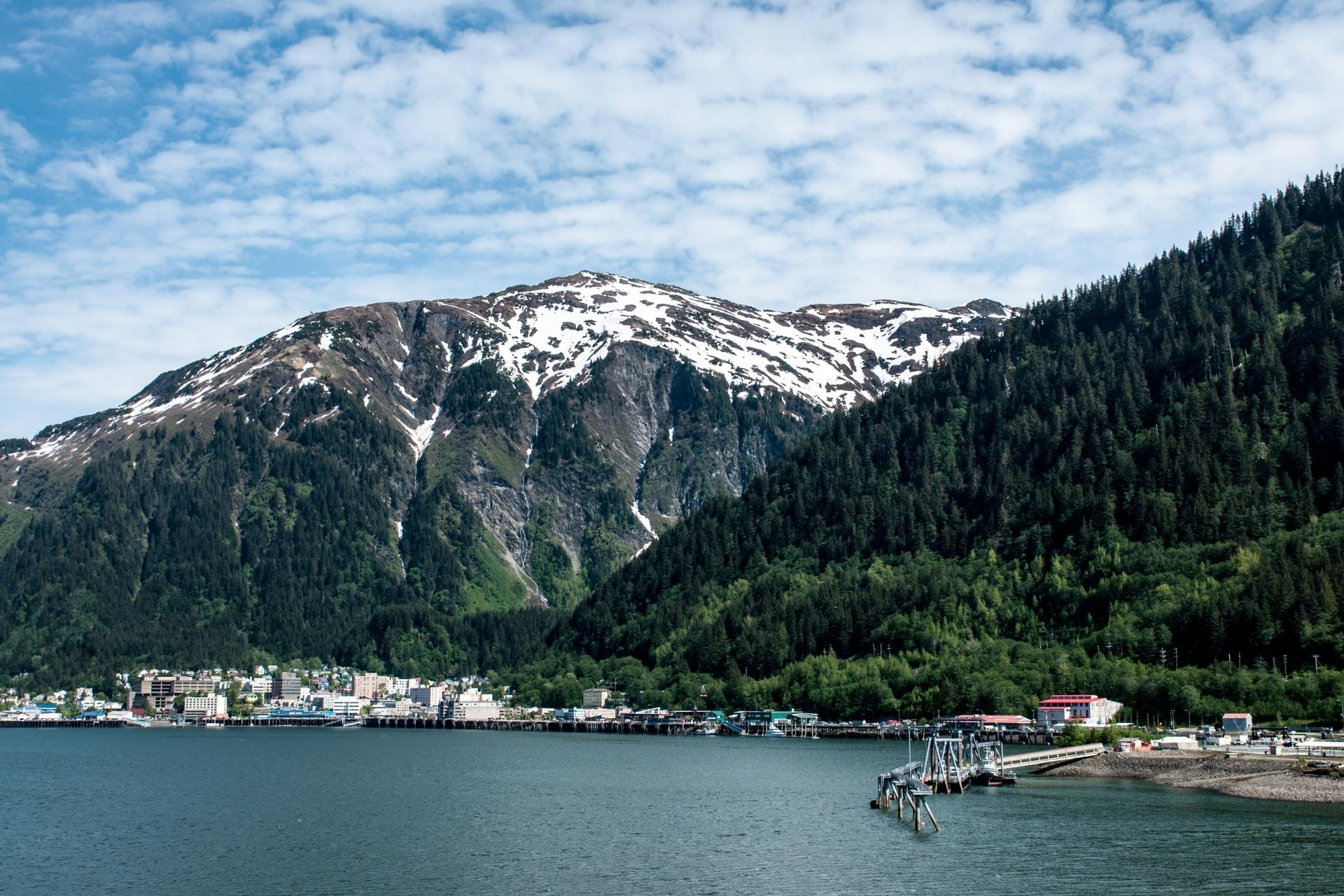 combine-circuit-dans-les-rocheuses-et-croisiere-en-alaska-juneau