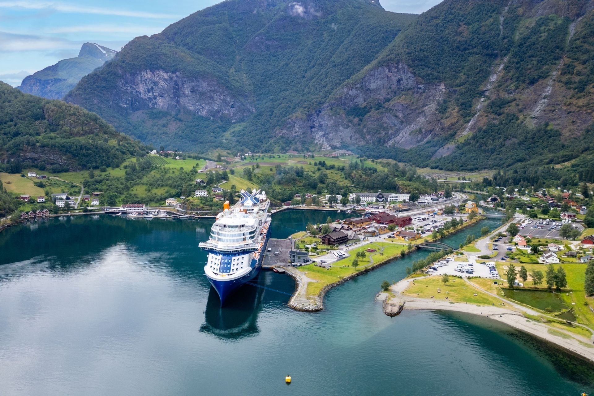 fjords-de-norvege-et-cercle-arctique-flam