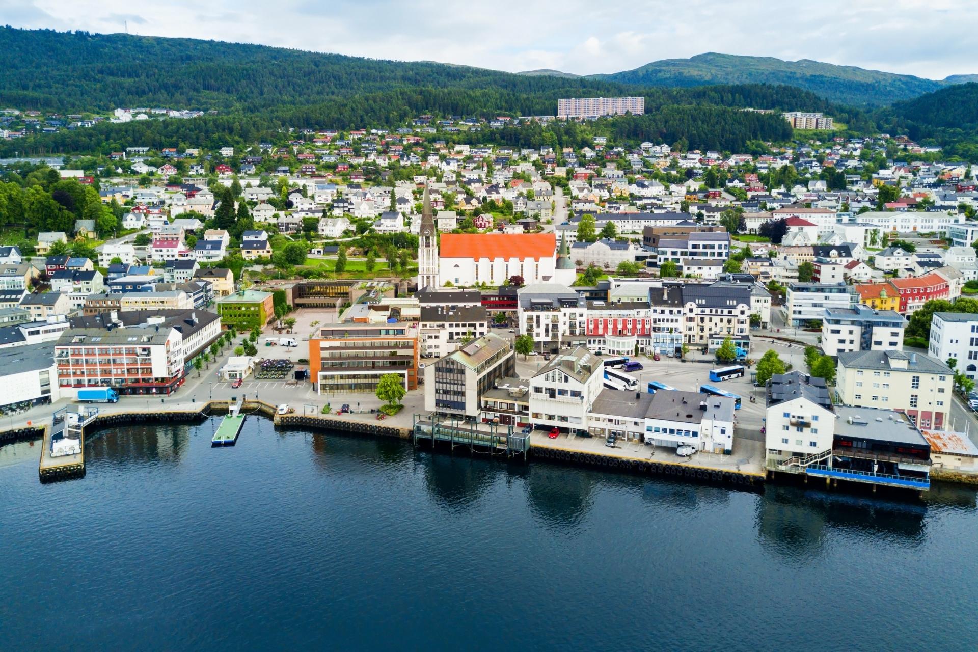 fjords-de-norvege-et-cercle-arctique-molde-norvege