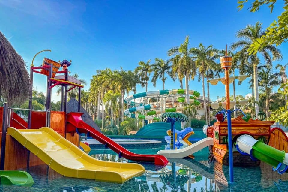 grand-riviera-princess-10