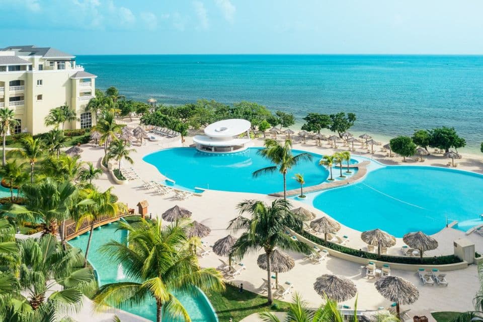 iberostar-waves-rose-hall-beach