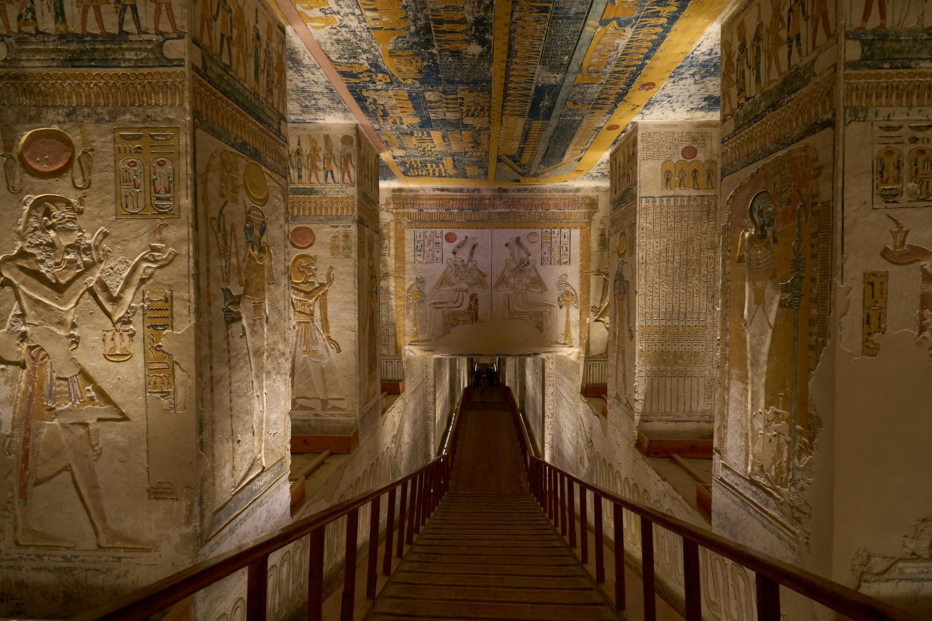 Intérieur d'un temple en Égypte