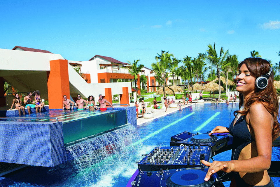 breathless-punta-cana-resort-and-spa-11